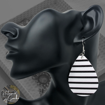Womens White Black Striped Faux Leather Teardrop Dangle French Hook Earrings - £7.92 GBP
