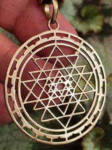 Sri Yantra Geometric Brass Amulet Pendant Necklace Plated Beads Tie Cord &amp; Box - £15.56 GBP