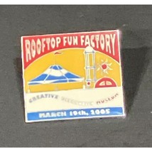 Creative Discovery Museum Pin, Vintage Pinback, Rooftop Fun Factory Souv... - $9.89