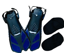 Swim Fins Sz Medium Adjustable Snorkeling Diving Flippers Neo Socks Trav... - £18.57 GBP
