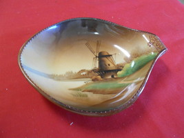 Beatiful Vintage Handpainted NIPPON &quot;Finger&quot; Serving DISH...Nuts, Candy etc. - £11.68 GBP
