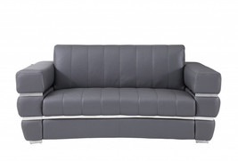 75" Gray And Silver Italian Leather Loveseat - $48,178.68 MXN