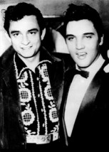 Johnny Cash &amp; Elvis Presley 1955 pose together Million Dollar Quartet 5x7 photo - £4.43 GBP