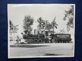 CITY OF BRADENTON FL 1913 WOOD LOCOMOTIVE RESTING PLACE AT WATERFRONT PARK - $19.78