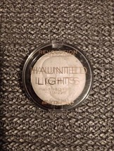 HAUNTED LIGHTS MAKEUP REVOLUTION BAKED HIGHLIGHTER (XX14) - £9.43 GBP