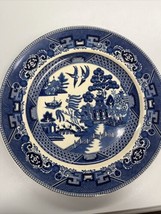 Blue Willow Buffalo Pottery 10&quot; Plate - $10.50