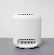 eero Max 7 BE20800 V010111 Tri-Band Mesh Wi-Fi 7 Router - White image 4