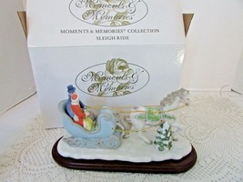 AVON 2002 MOMENTS &amp; MEMORIES SLEIGH RIDE FIGURINE ON WOODEN BASE NIB 9&quot;W  - $19.75