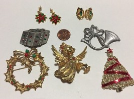 Vintage Christmas Jewelry-Lot of 7 (2 Pair Earring, 4 Broaches, 1 Pendant) - £12.64 GBP