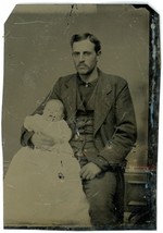CIRCA 1860&#39;S 1/6 Plate Hand Tinted TINTYPE Father With Child Sitting on His Lap - £14.57 GBP