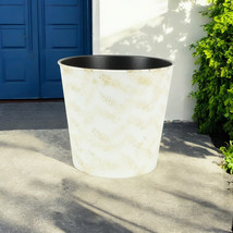 11&quot; Cream Chevron Recycled Plastic Indoor Outdoor Round Pot Planter - $84.58 CAD