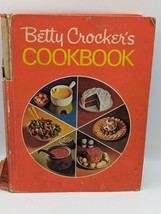 Vintage 1973 Hardcover Betty Crocker’s Cookbook Red Pie 20th Printing Cooking - £12.50 GBP