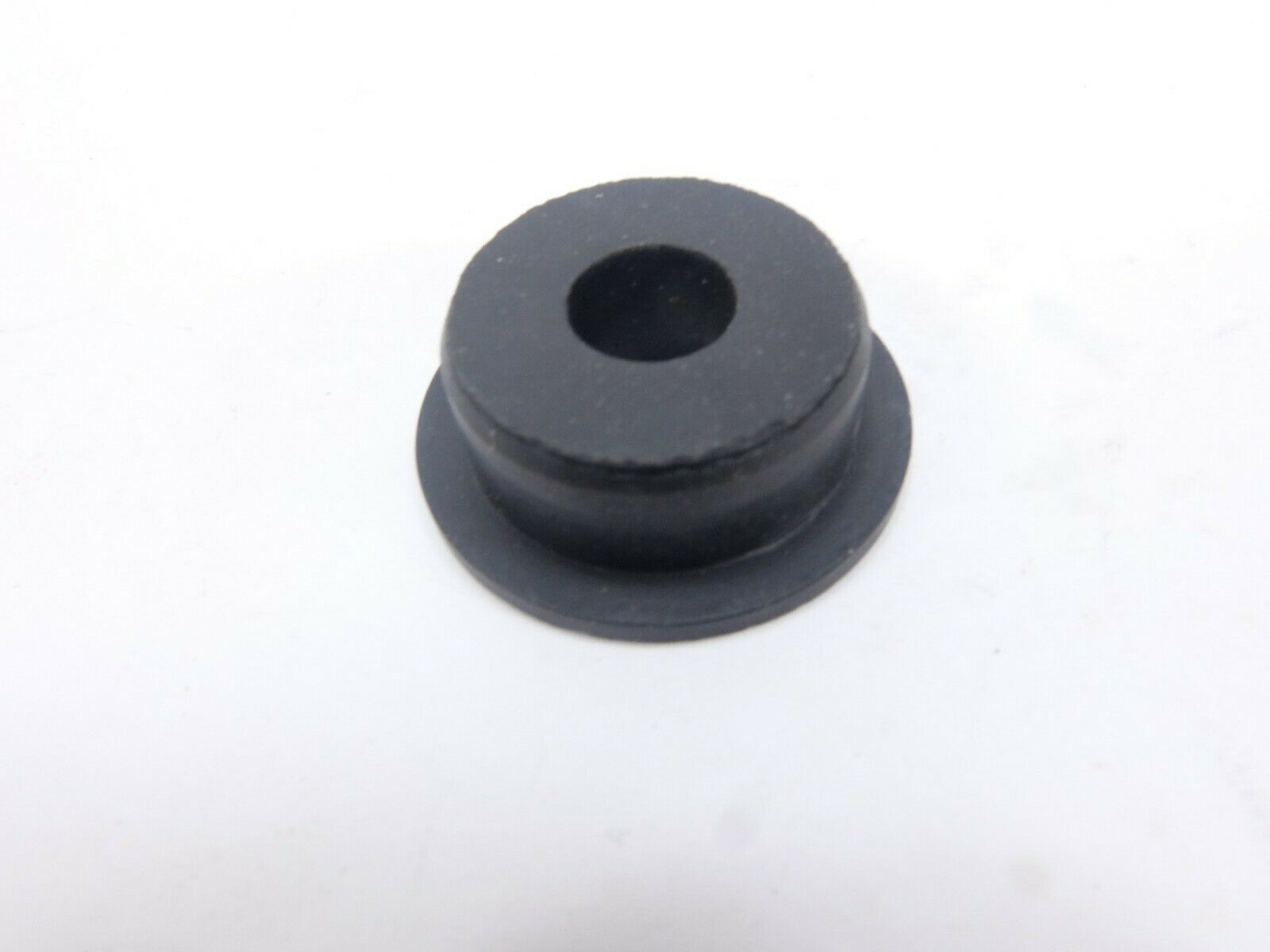 New Scheu Company 6862NR  Filter Bushing Only fits Portable Heater - $2.50