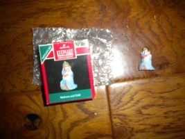 Hallmark 1990 Madonna and Child Miniature Keepsake Christmas Ornament - £4.29 GBP