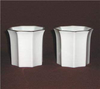 Mikasa Holiday VA081 2 Porcelain Votive Candle Holders - $6.00