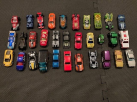 Lot of 32 Hot Wheels and others Toy Cars - £14.41 GBP