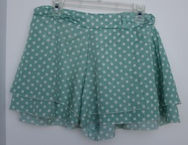 Silky celadon green and white polka dotted shorts, ruffles.  Juniors XS - £5.88 GBP