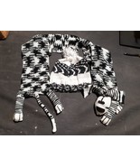 Doggy Puppy Scarf and Pom Pom Beanie Hat Black White Gray Set - $249.25 MXN