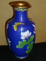 Antique Chinese Footed Cloisonne Enamel Floral Decorated 8&quot; Vase Bent Rim. - £19.77 GBP