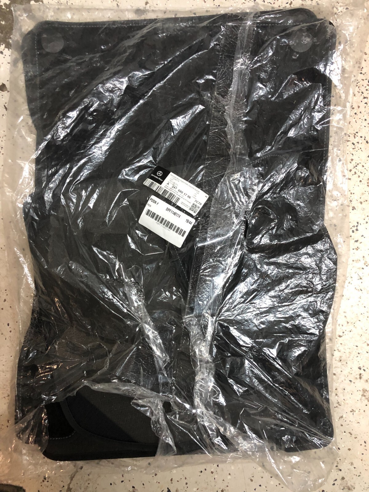 Mercedes Benz Mond Classe Velour Sol Tapis OEM A2476801706 - $99.95