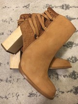 Miss Albright Tan Suede Leather Women&#39;s boots Size 6B Made in Brazil EUC! C5 - £47.43 GBP