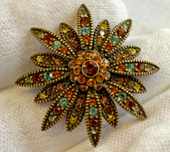 Joan Rivers Flower Brooch Crystallized with Swarovski Fashion Jewelry Pin - £23.73 GBP
