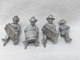 Lot Of (4) Hovels 25mm Men Laying Down With Suitcase And Barrel Metal Mi... - $11.09