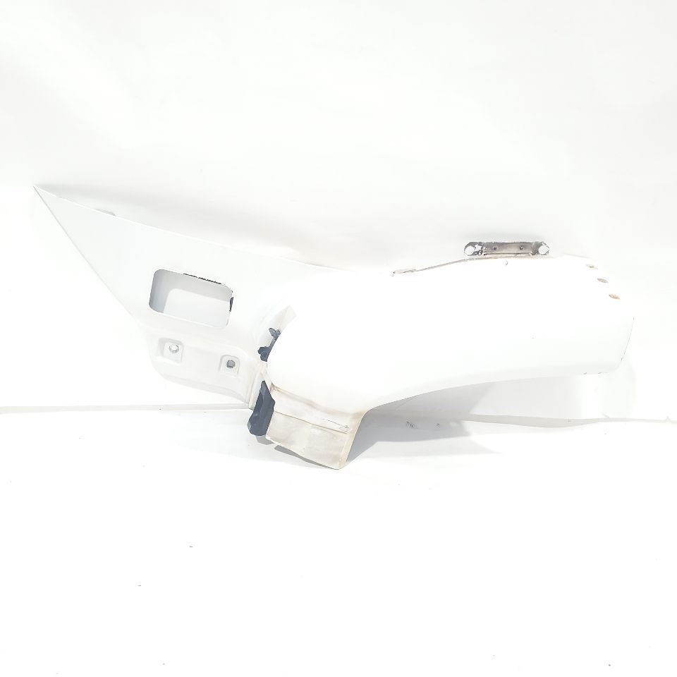 2008 GMC C5500 OEM Olympic White Left Fender  - $433.13