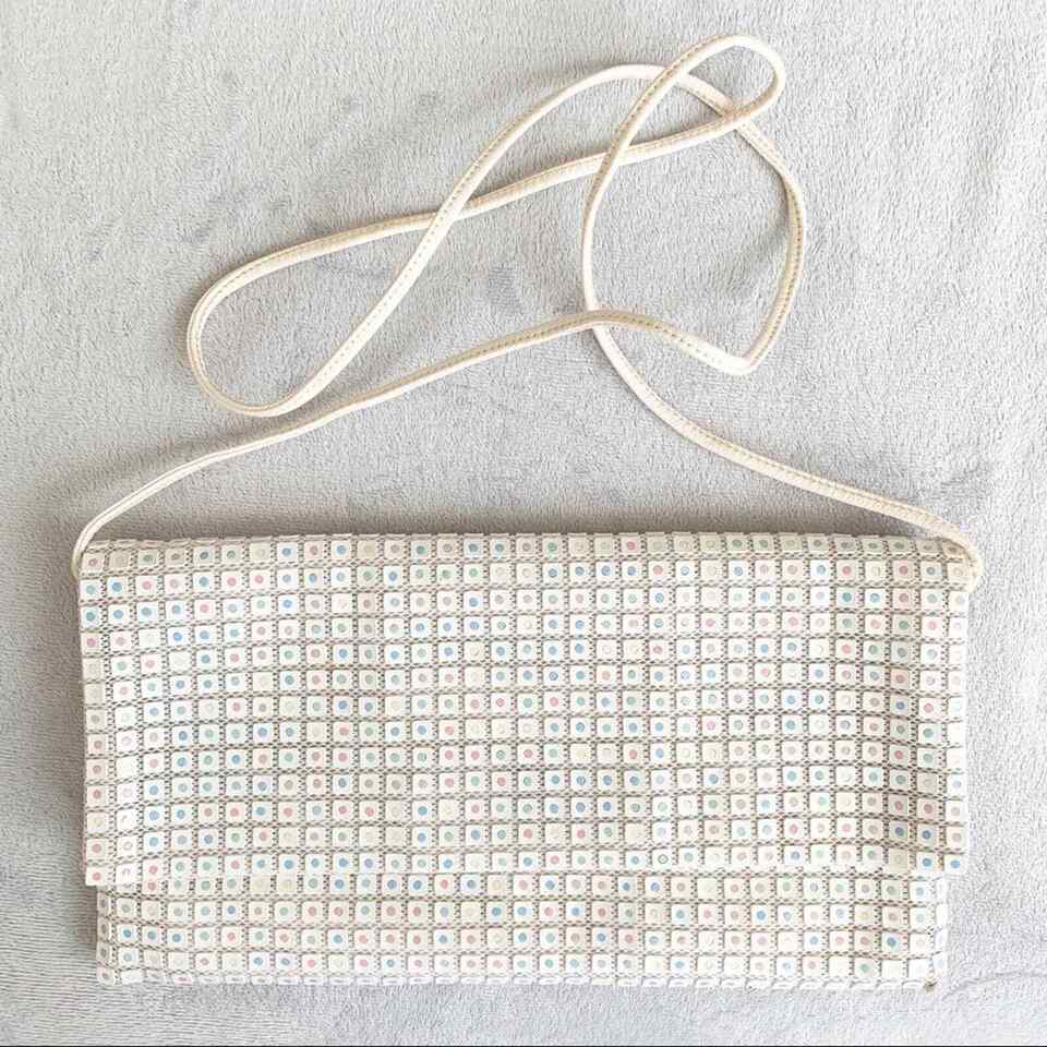 Lumured Vintage White Tile Beaded Mesh Bag