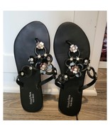 Sandals Simply Vera VERA WANG Size 7-8 Medium Good condition Black Flat ... - $459.77 MXN