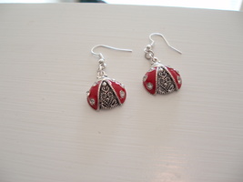 Ladybug good luck earrings with silver ear wire(item 122) - £11.19 GBP