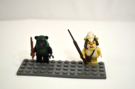 LEGO Tokkat and Logray Minifigures 7956 Star Wars Ewok Attack - £18.94 GBP