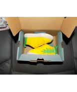TOMS LENNY ELASTIC GOLD PINEAPPLE QUILTED SNEAKER SIZE 4T NEW - $49.50