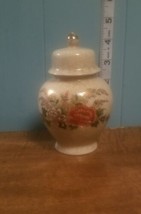 Vintage Small Ivory Temple Jar With Lid Flowers Crackle Glaze Gold Trim - $6.85