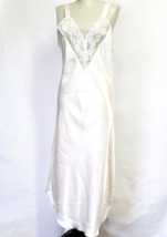 Val Mode Satin Camisole Long Nightgown ivory Floral Embroidery Womens sz M VTG - £43.96 GBP
