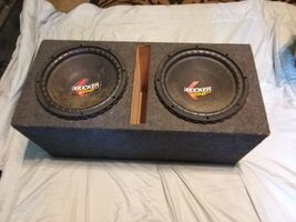 2 12 Kickers Comp Subwoofers With Huge Box - $297.00