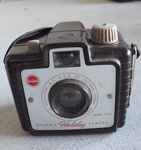 Vintage Kodak Brownie Holiday Camera with Dakon Lens - £22.57 GBP