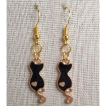 Gold Black Enamel Kitty Cat Hearts Animal Lover Drop Dangle Earrings Wire Hooks - £15.02 GBP