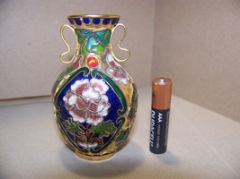 Vintage Cloisonne Vase 3 1/8&quot; tall - $22.50