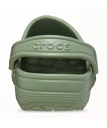 Crogs Classic Clogs Light Green - $367.96 MXN