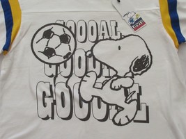 Read Levis X Peanuts Men Oversized Graphic Tee Cotton Goooal Snoopy T-shirt Xs - £19.75 GBP