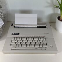 Vintage Smith Corona Typewriter Portable Electric 240 DLE with Cover 5A ... - $87.32