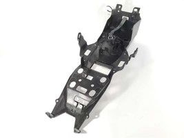 Under Tail PN wd-f1611-02 OEM 2023 Yamaha YZF-R3 ABS90 Day Warranty! Fas... - $39.60
