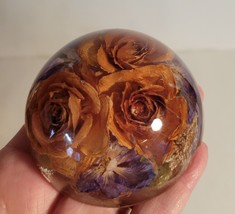 Paper Weight with Dried Flowers from Queenstown, New Zealand image 2