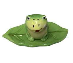 Ganz Ceramic Frog On Lily Pad Pepper Shaker Green - £5.53 GBP