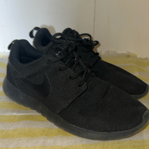 Women’s black Nike Roshe One running shoe - £18.32 GBP