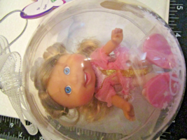 Cabbage Patch Lil Sprouts Ornament 5&quot; Doll in Ball Case Iris Yasmin Blonde - $19.95