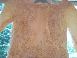 Vintage 1968 Beige Chantilly Lace Beaded Satin Wedding Gown New York City - £299.98 GBP