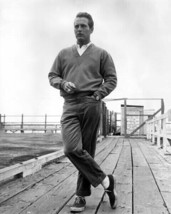 Paul Newman full length casual pose in v-neck sweater &amp; sneakers 8x10 re... - £8.69 GBP