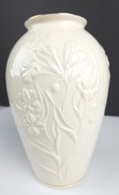  8&quot; Vase Masterpiece Collection by Lenox, Floral Design with Gold Trim - £24.55 GBP